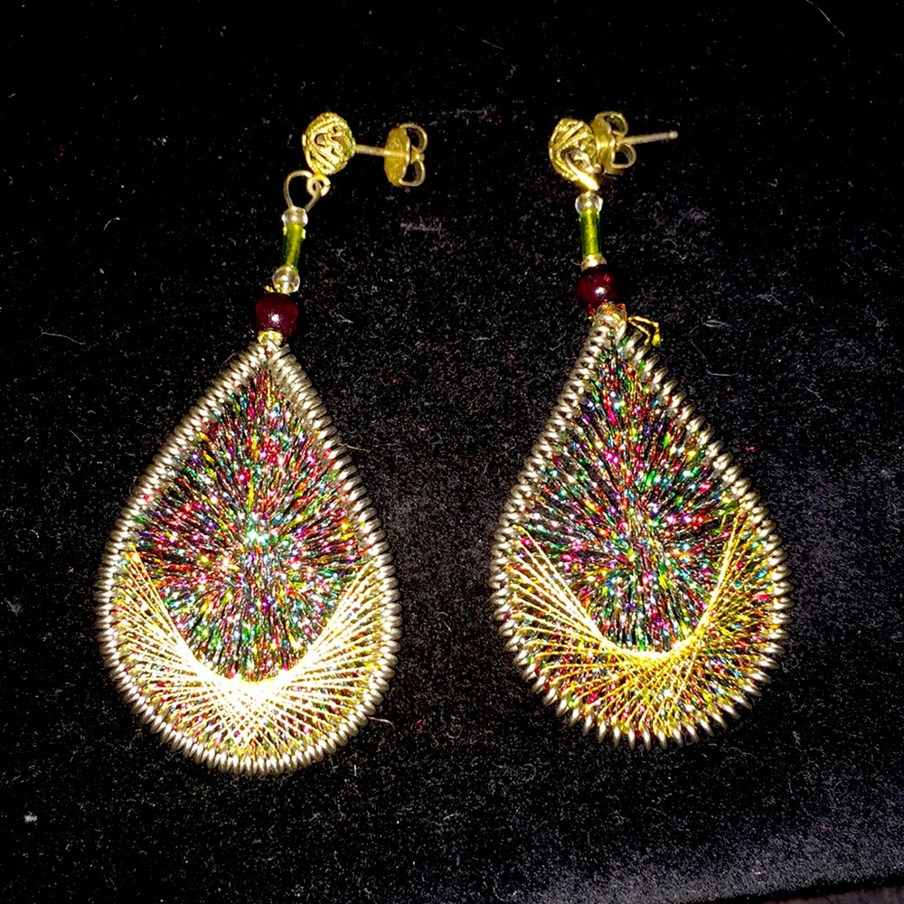 String Art Earrings - Picture 6 of 6